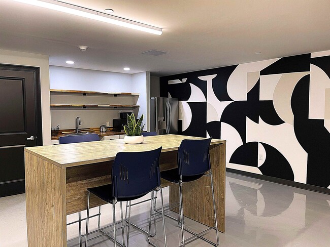 Building Photo - 25 Lowell St