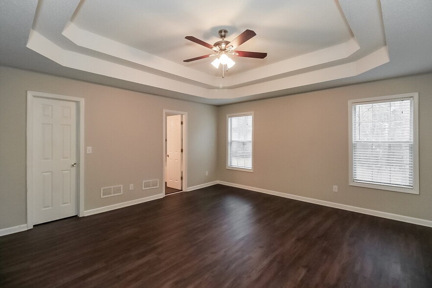 Building Photo - 128 Alexander Dr