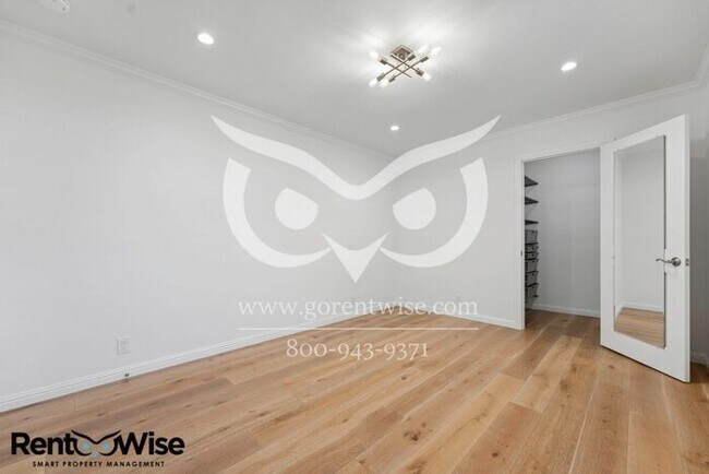 Building Photo - Short term lease only