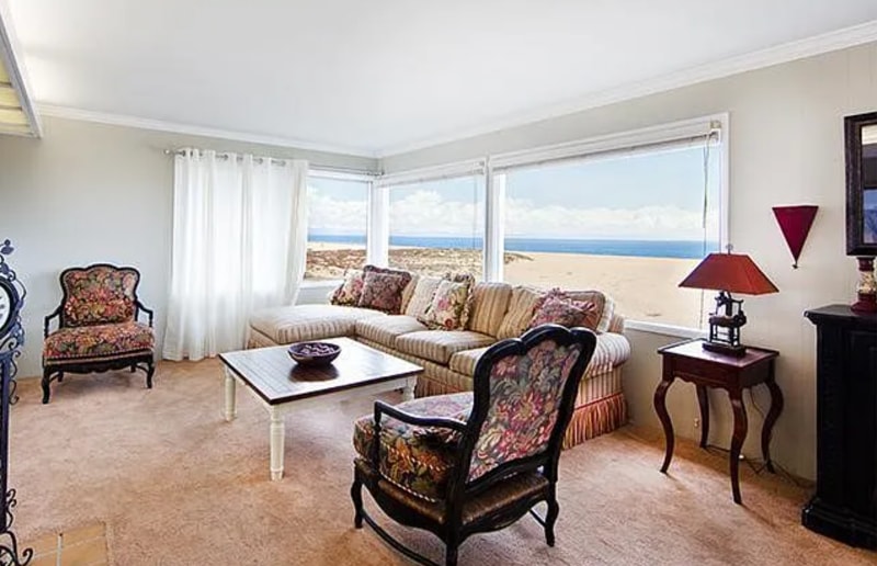 Building Photo - 1560 E Oceanfront