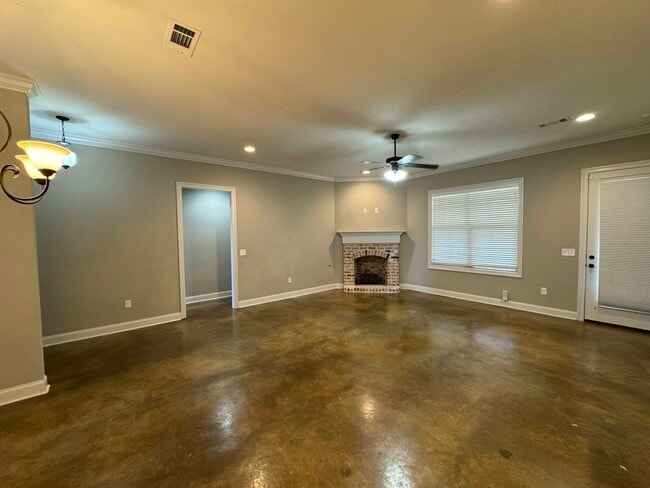 Building Photo - 509 Carrington Dr