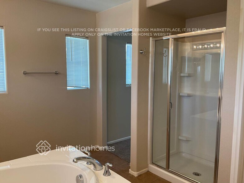 Building Photo - 3733 Vogel Ct