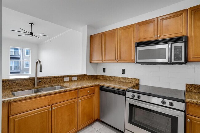 Building Photo - 700 S Harbour Island Blvd