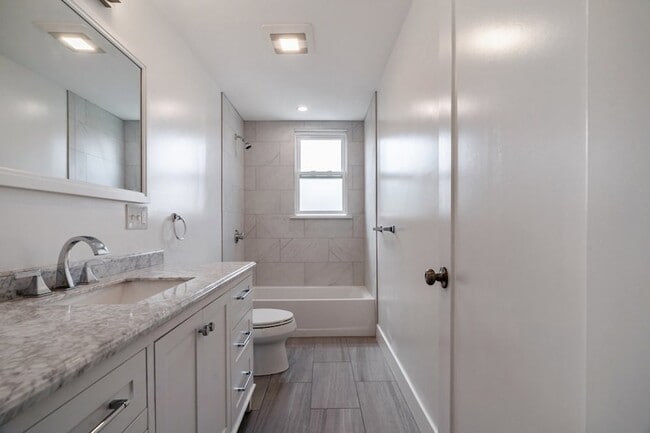 Building Photo - 82 Ballou Ave