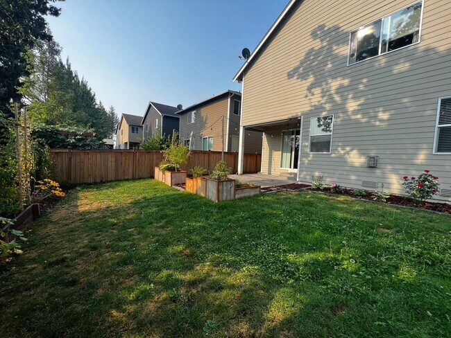 Building Photo - Updated 4 Bedroom Lacey/Hawks Prairie Home for Rent