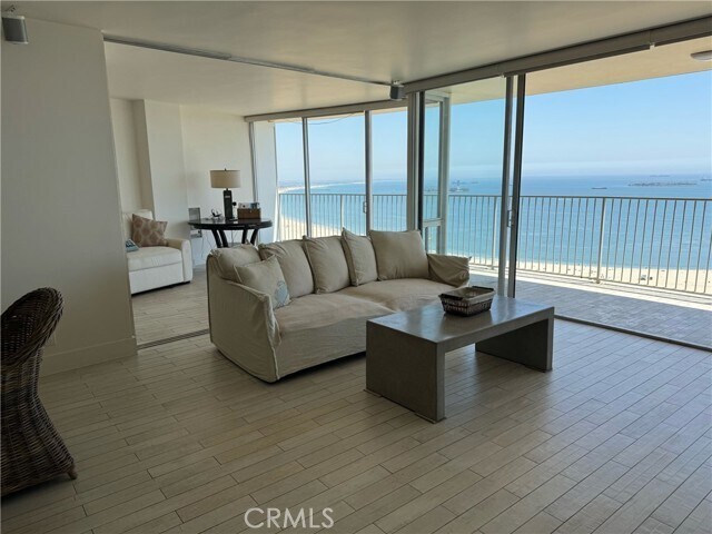 Building Photo - 700 E Ocean Blvd
