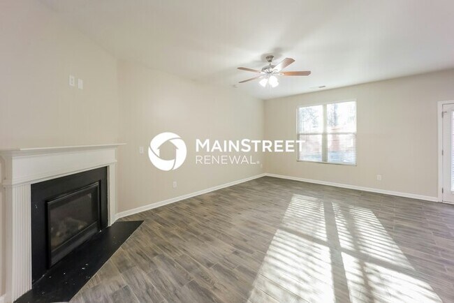 Building Photo - 3 Bedroom Pet-Friendly Home in ATLANTA, GA with Main Street Renewal