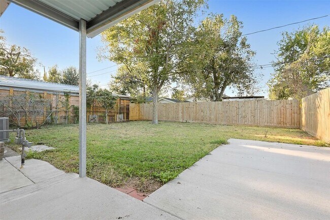 Building Photo - 8169 Garland St