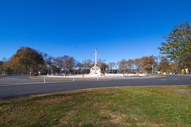 Building Photo - 126 Delaware Ave