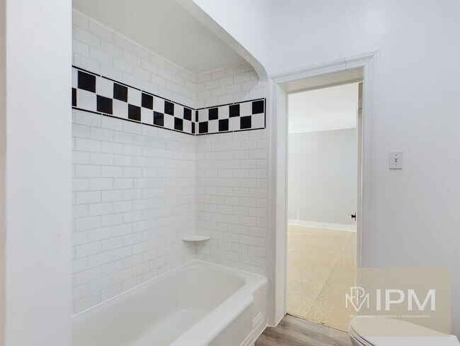 Building Photo - 60 N Sherman St