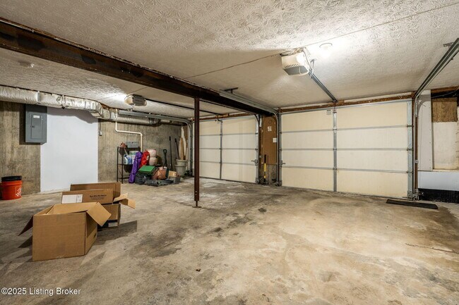 Building Photo - 8715 US-42