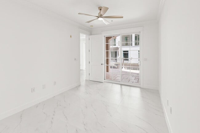 Building Photo - 47 SW Osceola St