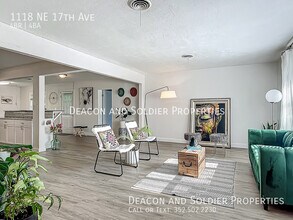 Building Photo - 1118 NE 17th Ave
