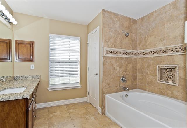 Building Photo - 318 Kissimmee Dr