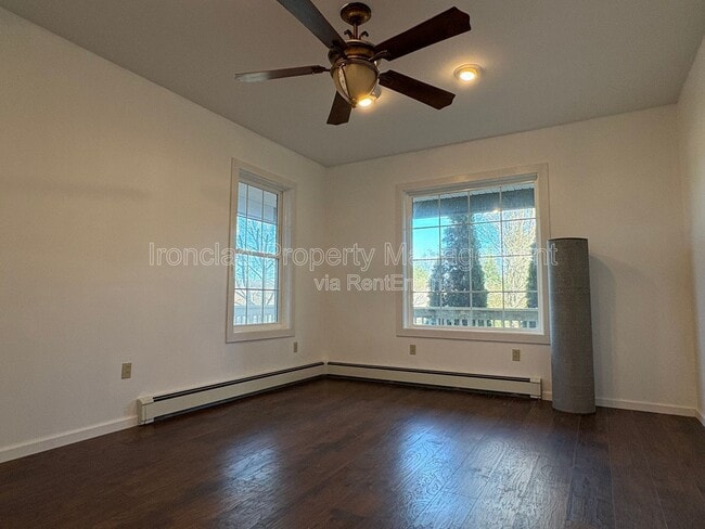 Building Photo - 24 Willis St