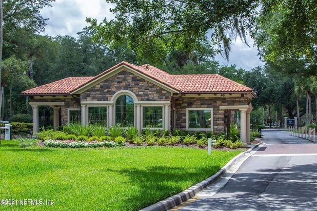 Building Photo - 4401 Cypress Creek Dr