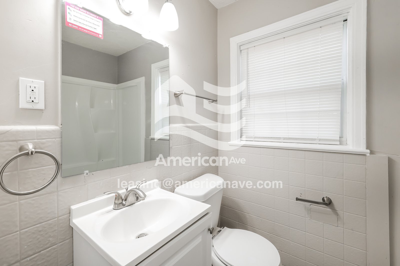 Building Photo - 816 Monterey St