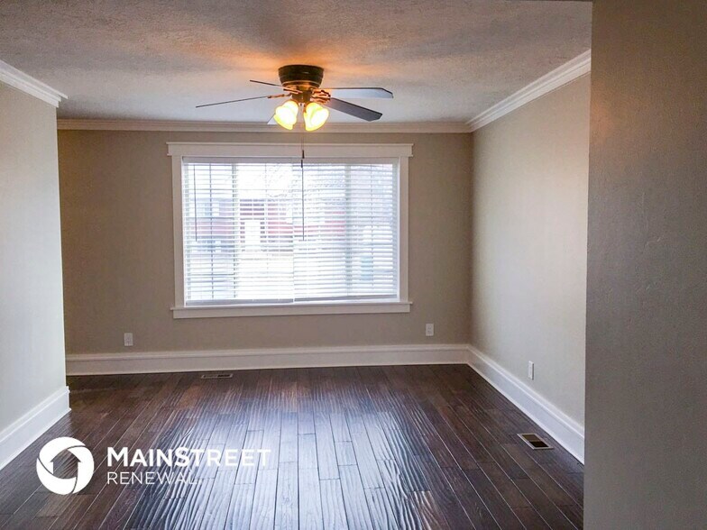 Building Photo - 938 S 200 E