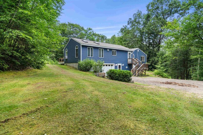 Building Photo - 241 Clough Pond Rd