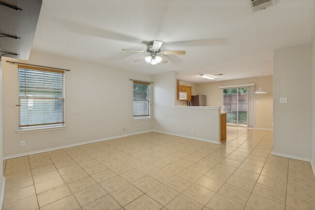 Building Photo - Charming 3-Bedroom, 2-Bathroom Home in Judson Crossing