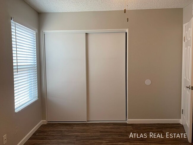 Building Photo - ***One Month Free***Beautiful Remodeled 2 ...