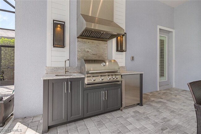 Building Photo - 14226 Charthouse Cir