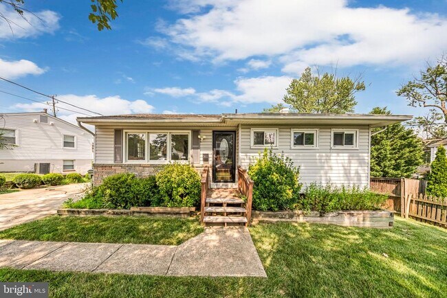 Building Photo - 7411 Tillman Dr