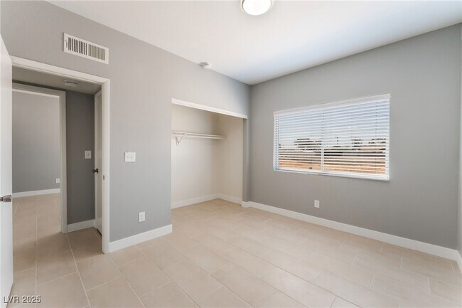 Building Photo - 5689 E Lake Mead Blvd