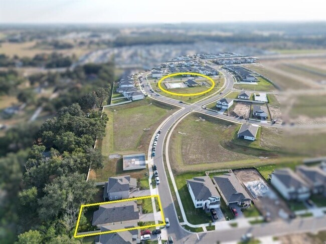 Building Photo - 11996 Hilltop Farms Dr