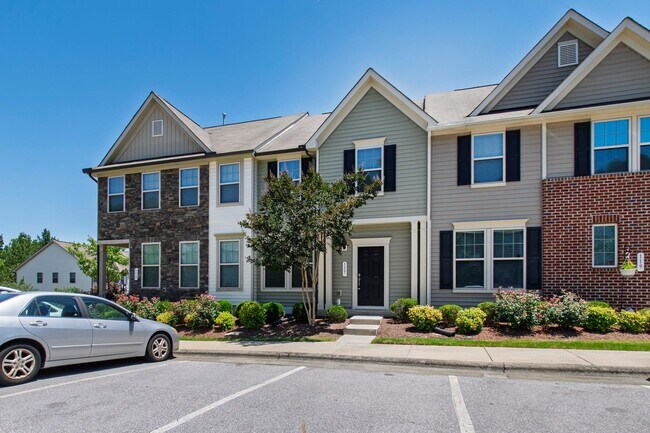 Building Photo - 117 Holly Berry Ln
