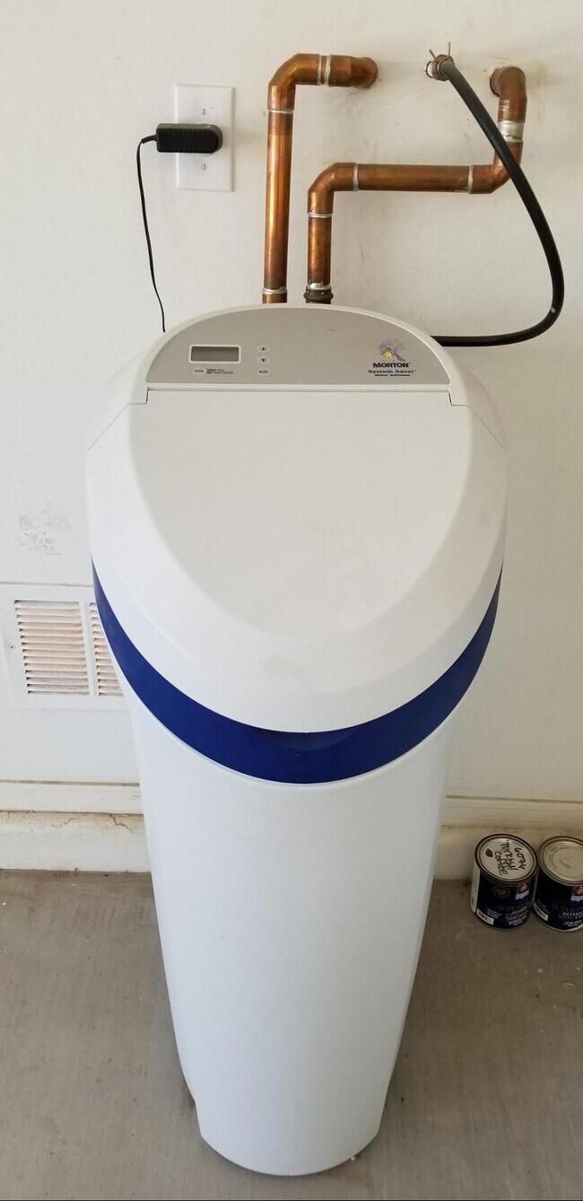 Building Photo - 2248 E Ottawa Ln