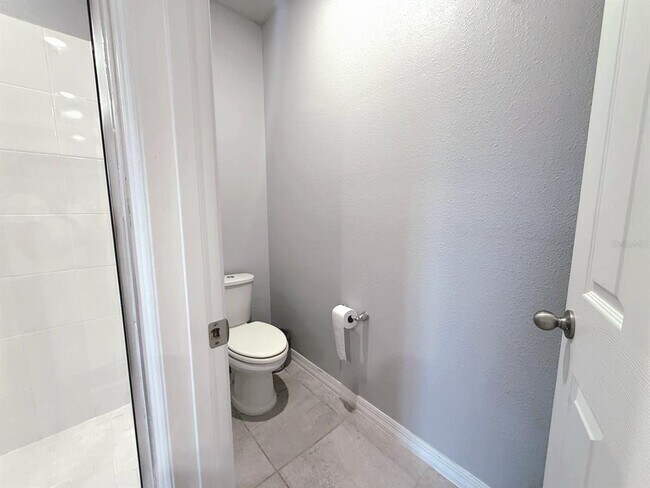 Building Photo - 706 Alta Vista Ct