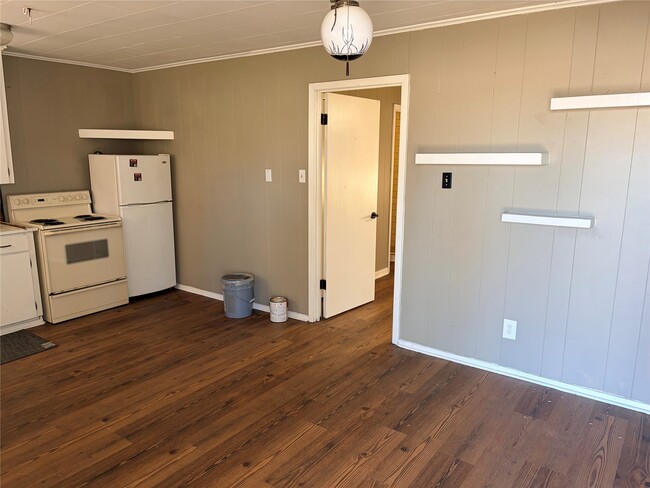 Building Photo - 2809 Sam Houston Ave