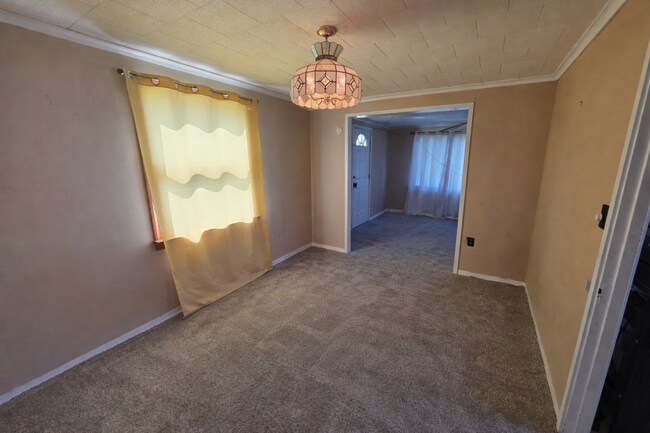 Building Photo - 3-bedroom, 1-bath home in Clairton, PA