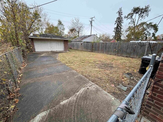 Building Photo - 7795 Heyden