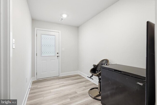 Building Photo - 6815 Winterhill Ln