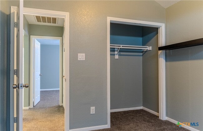 Building Photo - 4101 Whispering Oak Dr