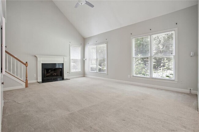 Building Photo - 12250 Broadleaf Ln