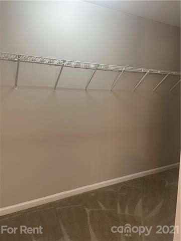 Building Photo - 1306 Stourbridge Lion Dr