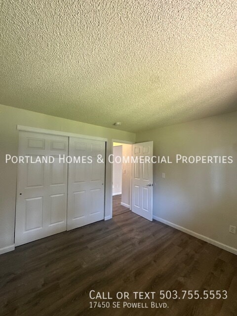 Building Photo - 17450 SE Powell Blvd