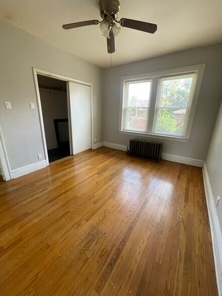 Building Photo - 6945 S Calumet Ave