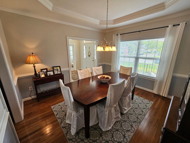 Building Photo - GRASSFIELD - Lauren's Cove