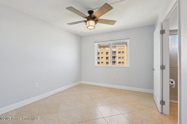 Building Photo - 1125 Jimmy Buffett Mem Hwy
