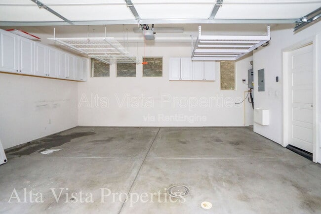 Building Photo - 2549 Aperture Cir