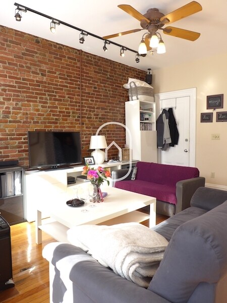 Building Photo - 49 Delle Ave