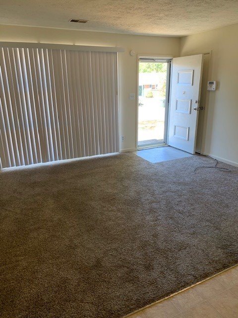 Building Photo - Unique 4 bedroom home available NOW