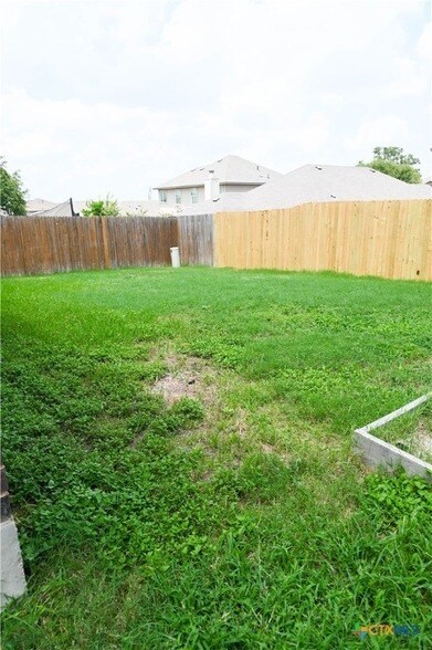 Building Photo - 9602 Fratelli Court