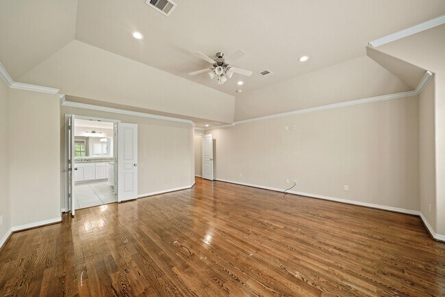 Building Photo - 1121 Beall Landing Ct