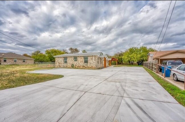 Street View of Parking on Property - 1109 Cedar Dr