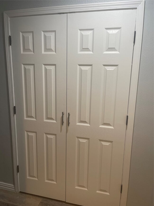 Building Photo - 10912 Gulf Fwy